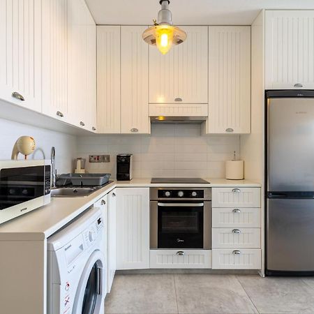 Seawaves 1- Bedroom Apartment Near Meneou Beach Ларнака Экстерьер фото