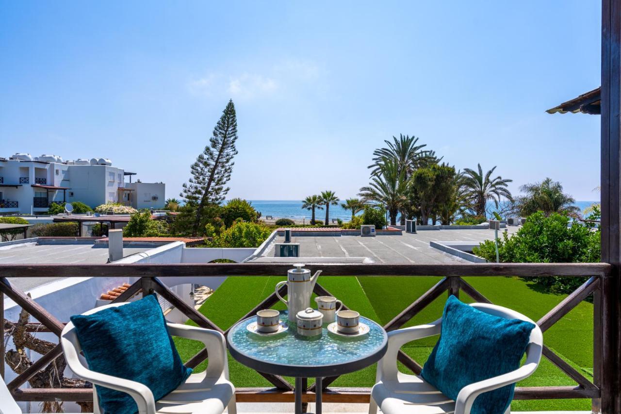 Seawaves 1- Bedroom Apartment Near Meneou Beach Ларнака Экстерьер фото