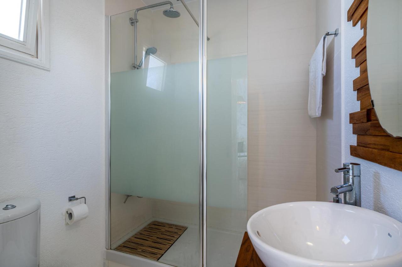 Seawaves 1- Bedroom Apartment Near Meneou Beach Ларнака Экстерьер фото