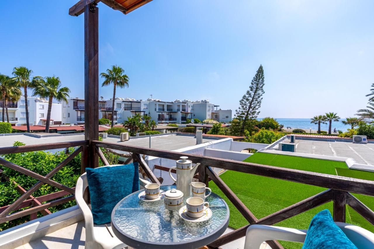 Seawaves 1- Bedroom Apartment Near Meneou Beach Ларнака Экстерьер фото